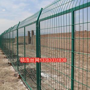 公路护栏网的结构和防护性