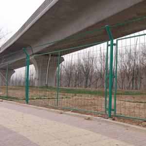 公路护栏网选材特点