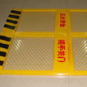 电梯防护门在什么地方安装使用